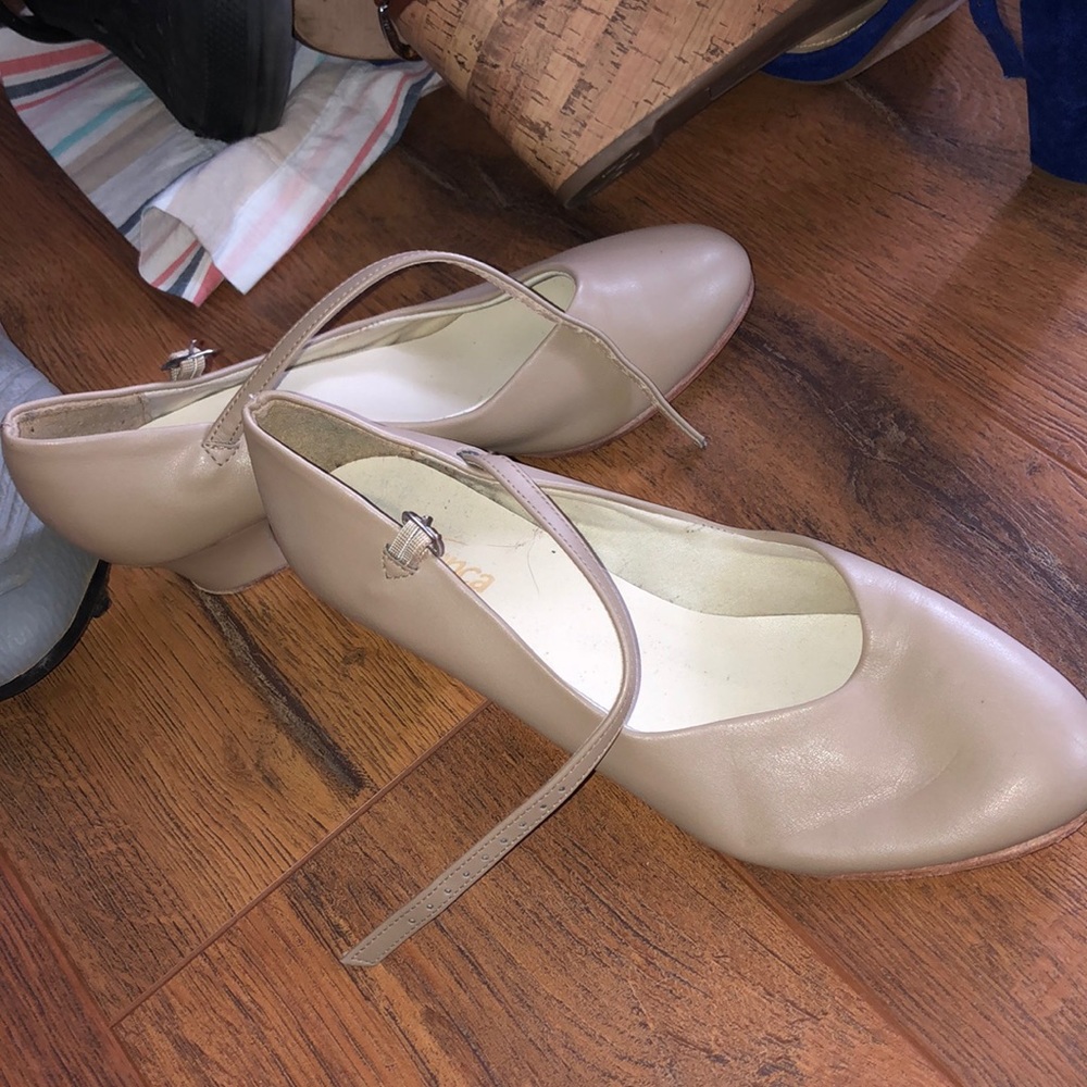 Character shoes